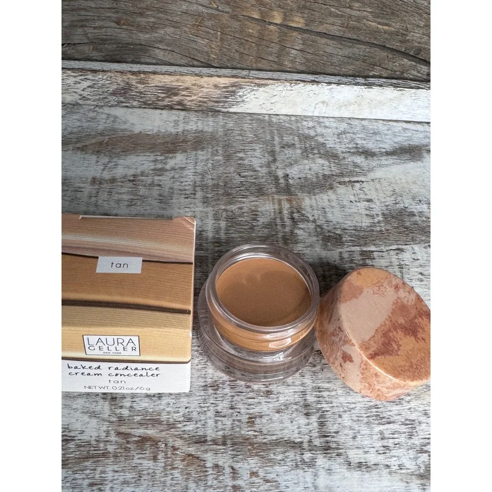 Laura Geller Baked Radiance Cream Concealer Mini Tan 6g / 0.21oz MSRP $20